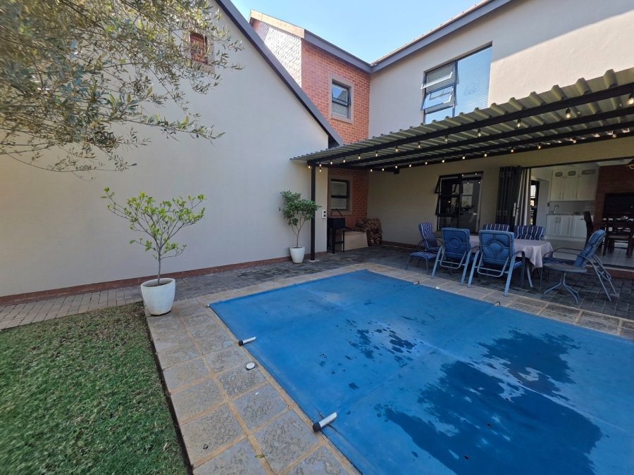 3 Bedroom Property for Sale in Melodie North West